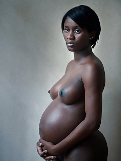 052_Pregnant