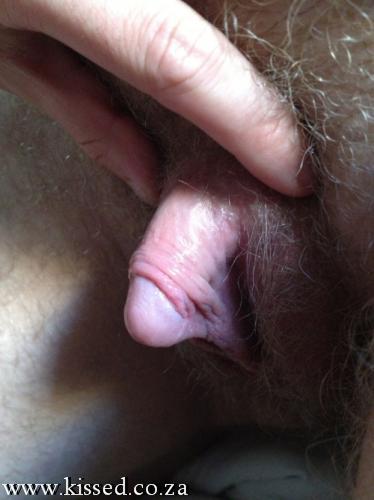 HUGE CLIT-(ii)