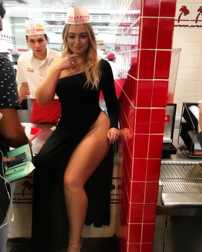 Iskra Lawrence2